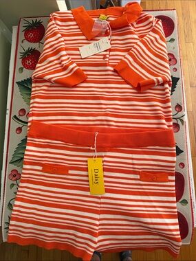 Daisy orange and white 2 piece set